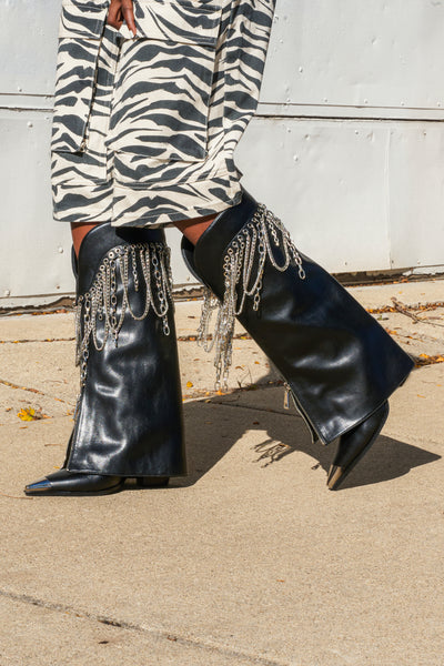 AZALEA WANG SINISTER BLACK WESTERN CHUNKY BOOT – AKIRA