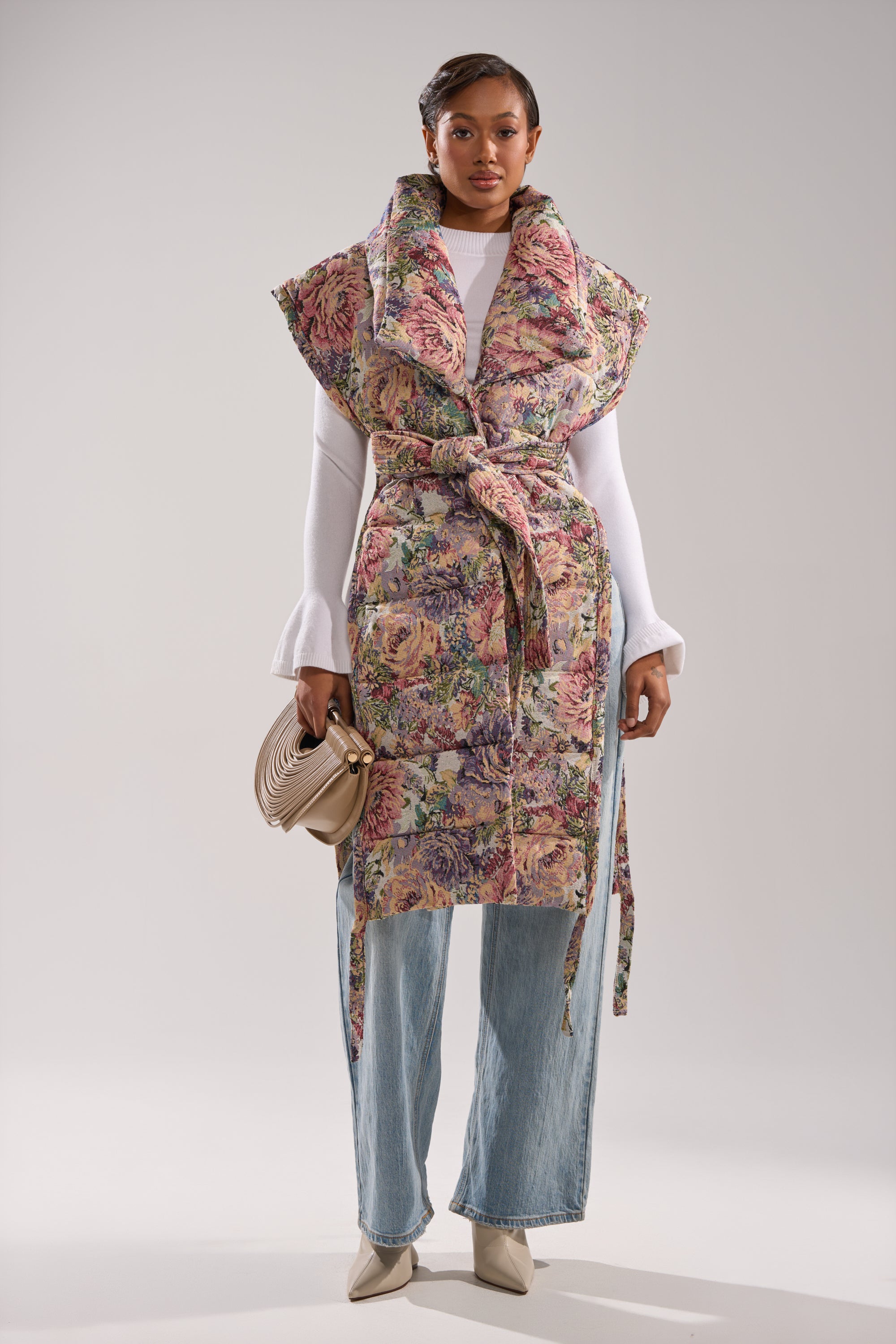 PILOT JONES LONGLINE PUFFER VEST IN TAPESTRY – AKIRA