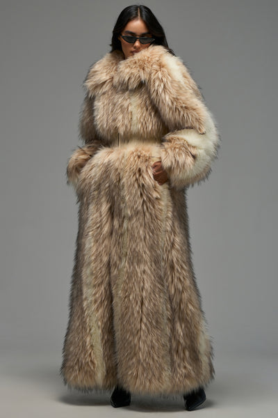 【TOGA】Trench coat with fur size48 VENUS FAUX FUR TRENCH – AKIRA