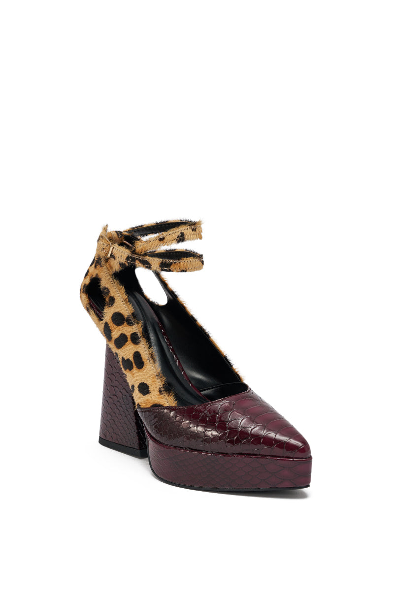 The AZALEA WANG VEVELYN MULTI CHUNKY PUMP features a burgundy crocodile-texture body, pointed toe, and a bold cheetah-print heel with black spots on tan.
