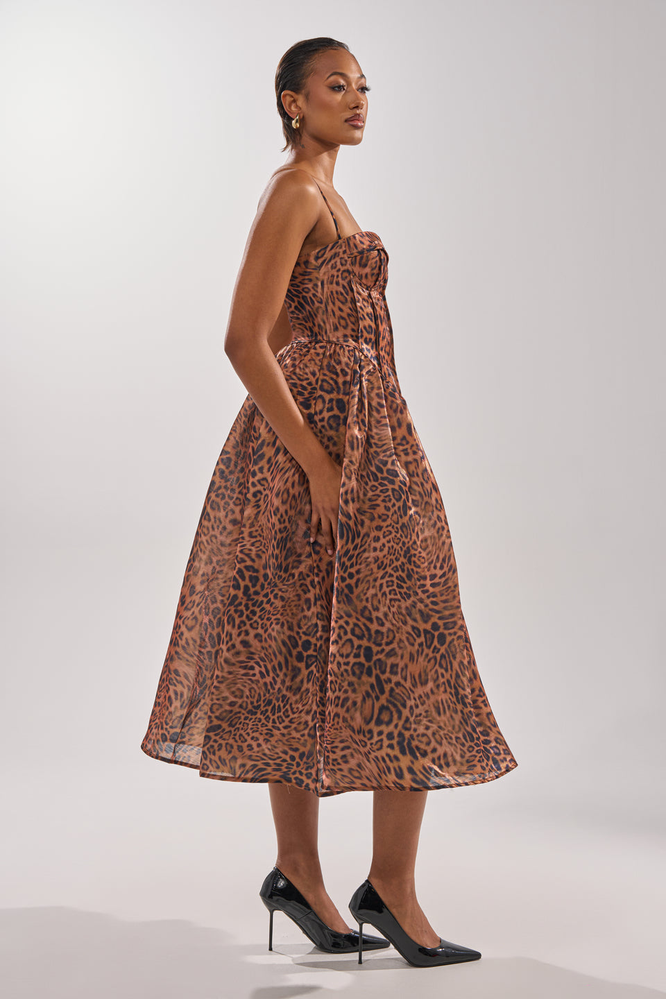 cheetah dress women CHEETAH SISTERS MIDI DRESS – AKIRA