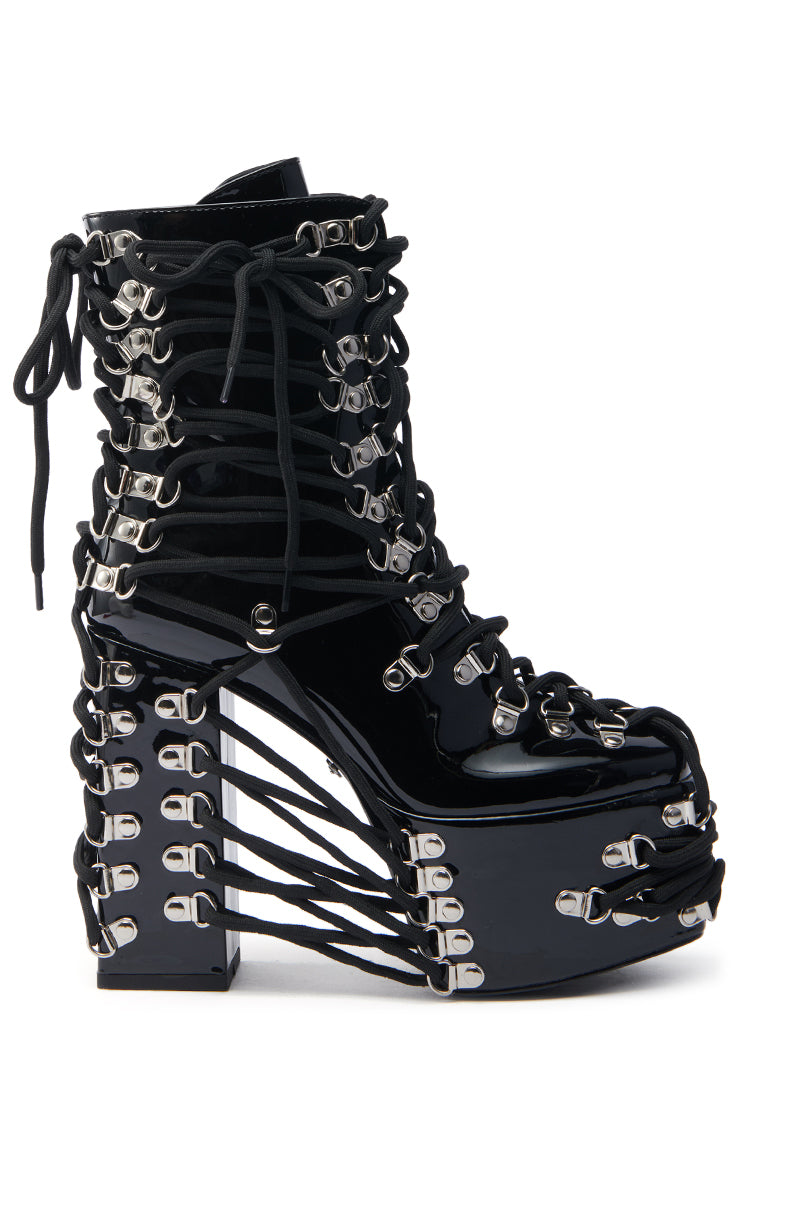 AZALEA WANG XENON BLACK CHUNKY BOOTIE – AKIRA