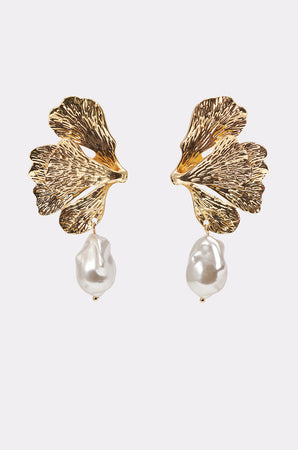 ON THE BEACH EARRING – AKIRA display picture 3