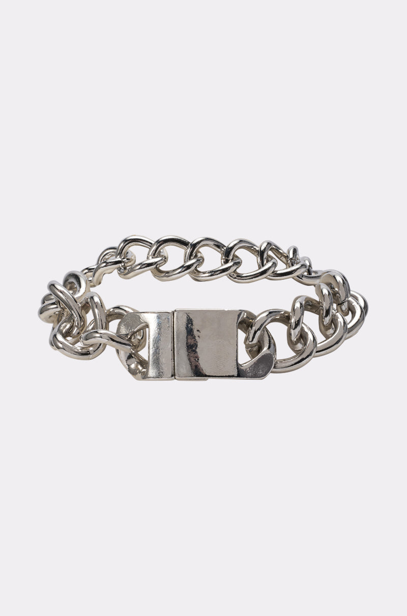 The ITS HEAVY NECKLACE features large oval silver-tone links and a rectangular clasp, shown on a plain white background—ideal for anyone who loves a bold chunky chain necklace style. 0