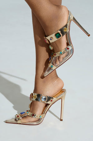 AZALEA WANG ZYA MULTI GOLD EMBELLISHED PVC PUMP – AKIRA