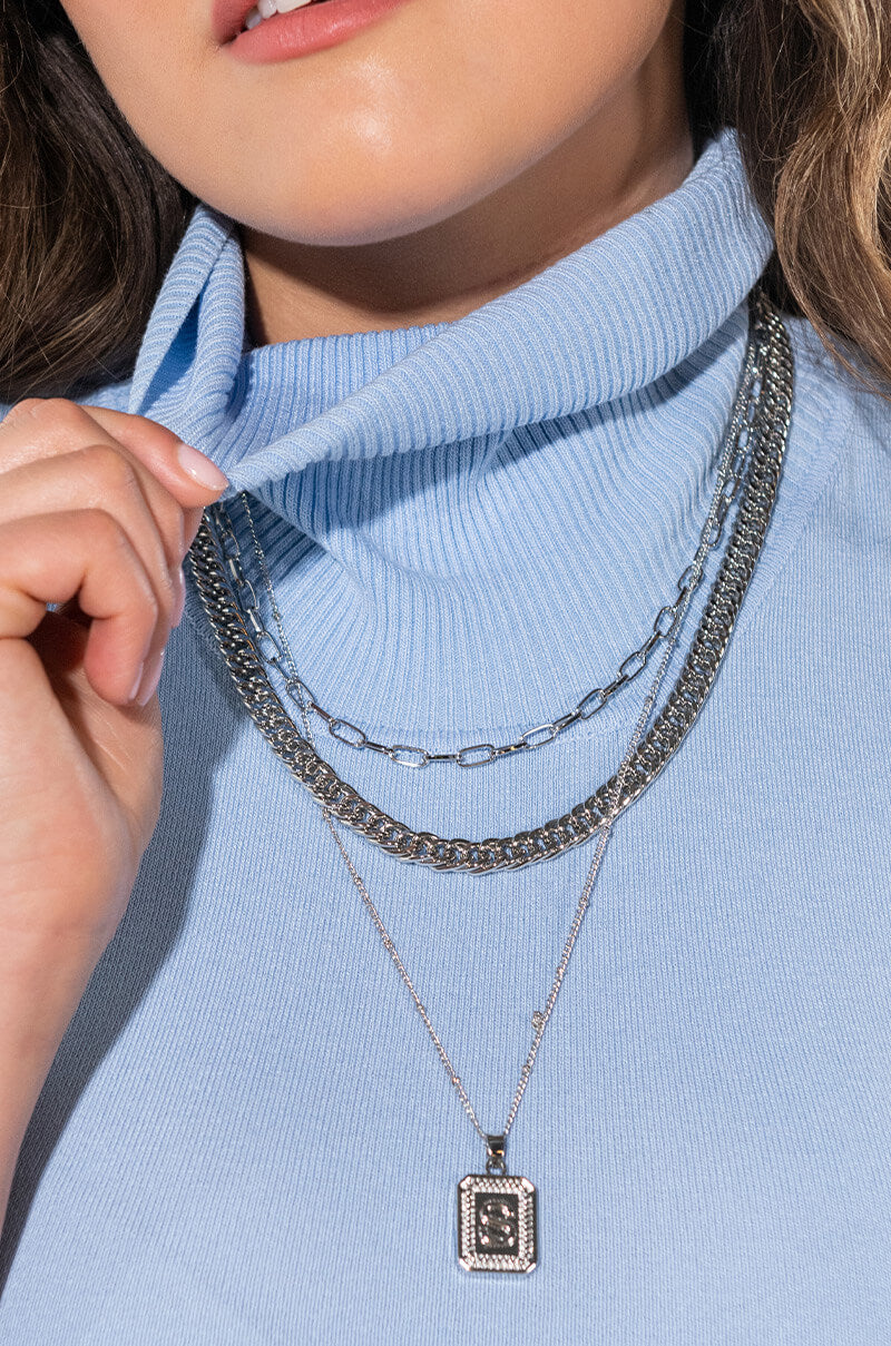 A LAYERED NECKLACE SET view 0