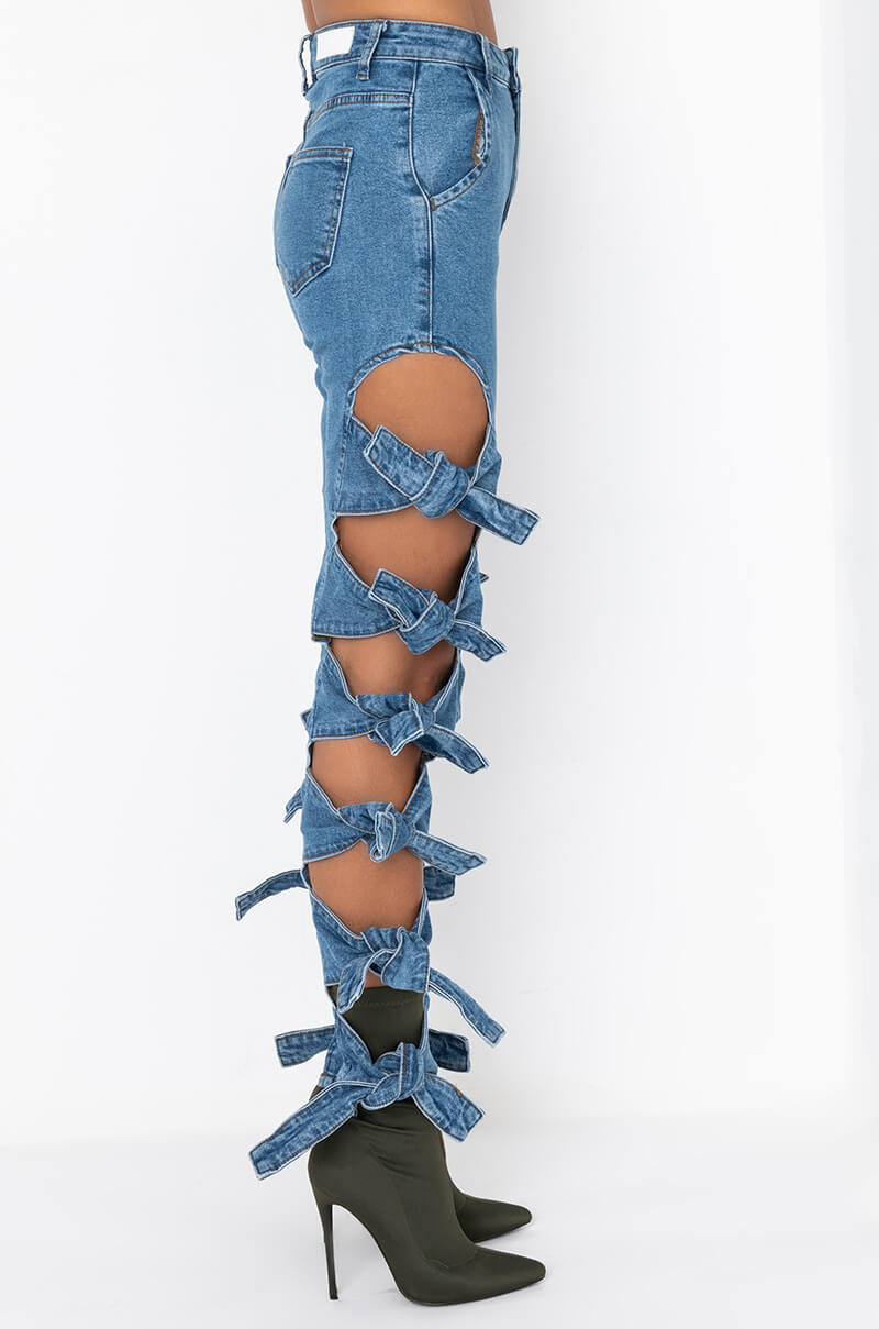 Side View All Around Me Skinny Jeans