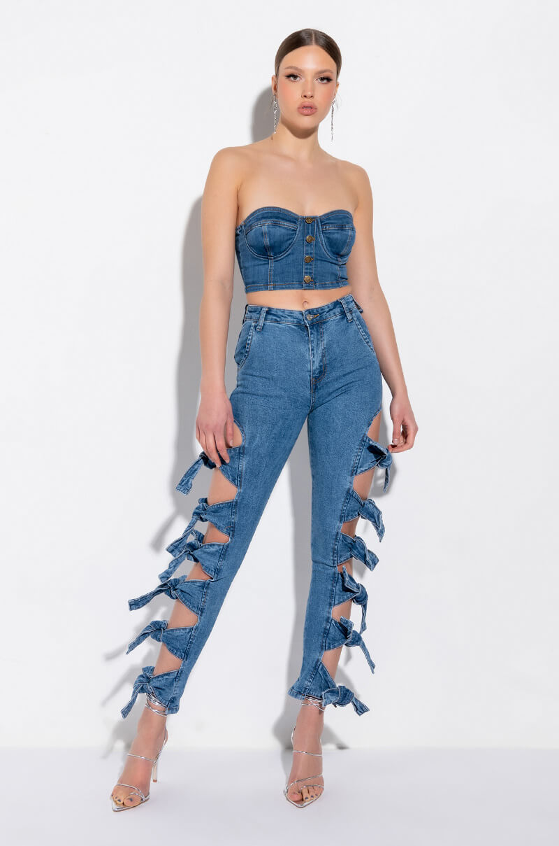 Side View All Around Me Skinny Jeans