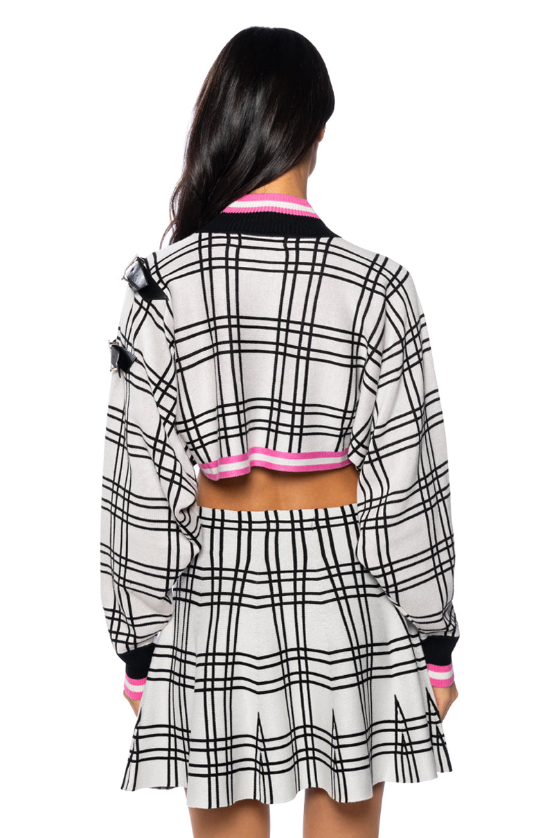 Extra View All Eyes On Me Mock Neck Buckle Sleeve Crop Sweater