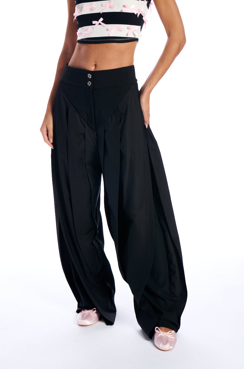 Side View Amber Wide Leg Pleated Trouser Pant