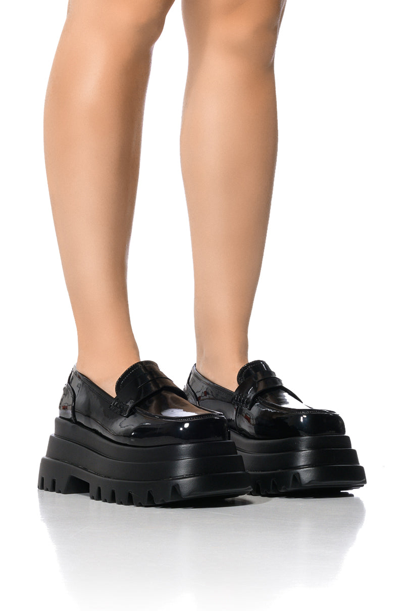 Front View Azalea Wang Aleo Basic Flatform Loafer In Black