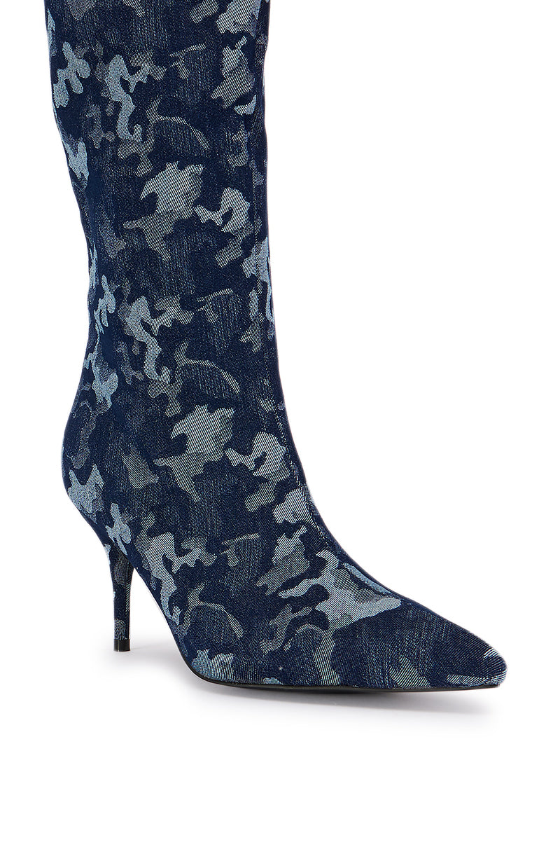 Full View Azalea Wang Amplify Blue Camo Boot