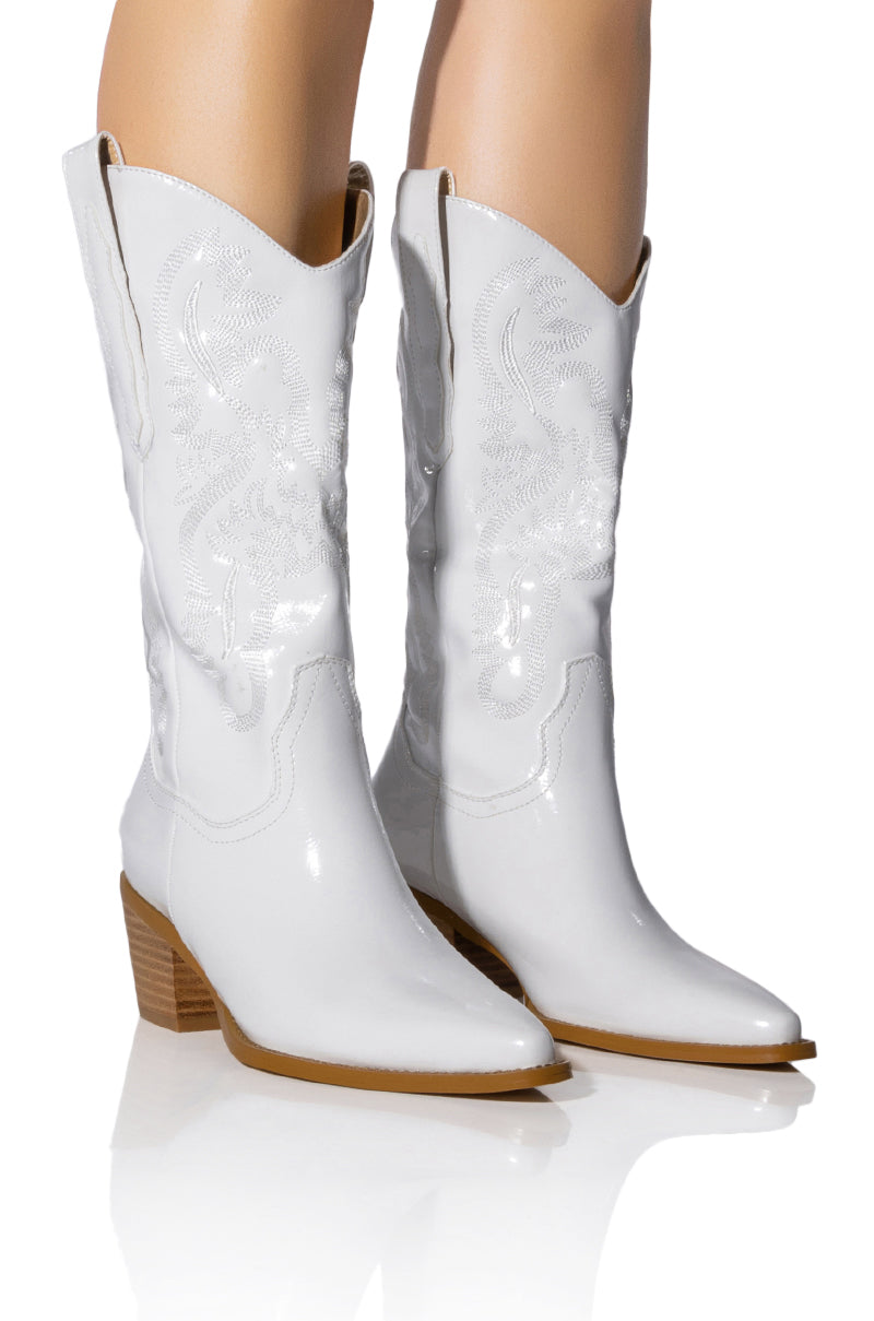 AZALEA WANG ANDREA CHUNKY WESTERN BOOT IN WHITE view 0