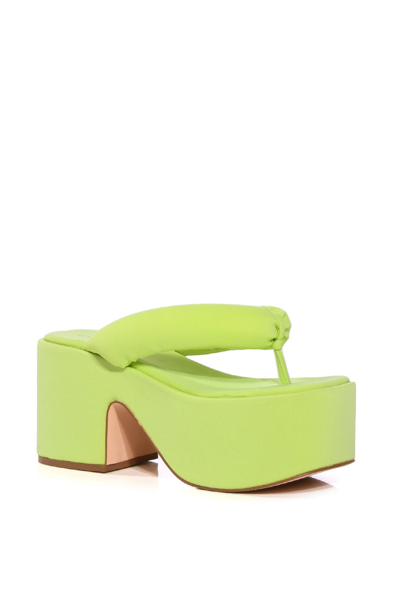 Back View Azalea Wang April Thing Flatform Sandal In Green 2