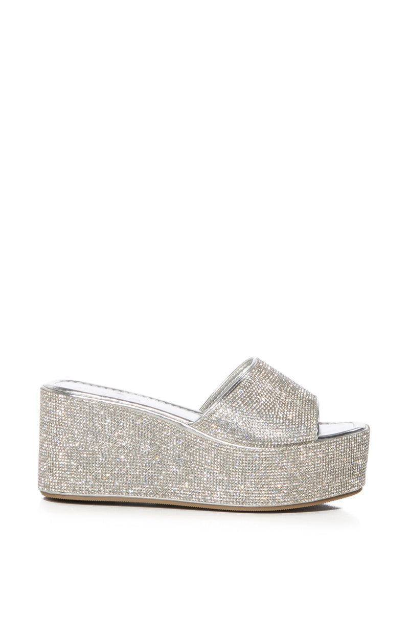 Side View Azalea Wang Arrow Embellished Flatform Sandal In Silver 1