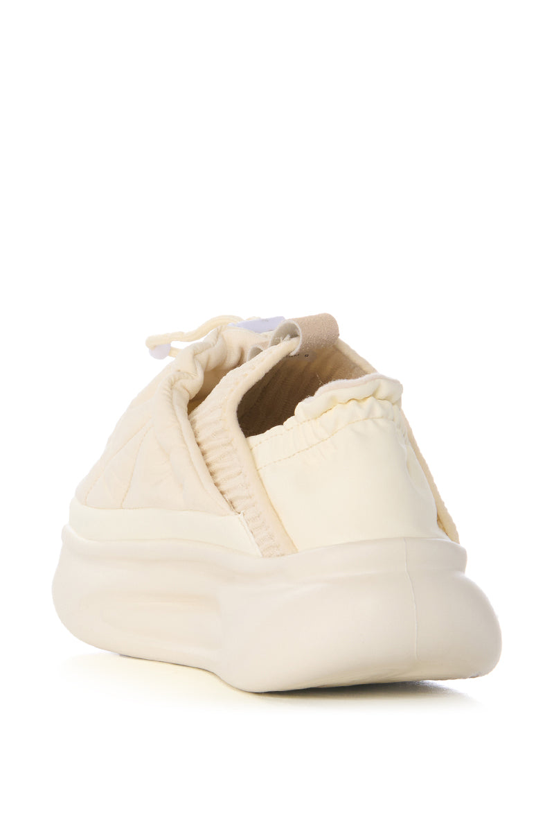 Detail View Azalea Wang Asteroid Futuristic Puffer Sneaker In Cream 4