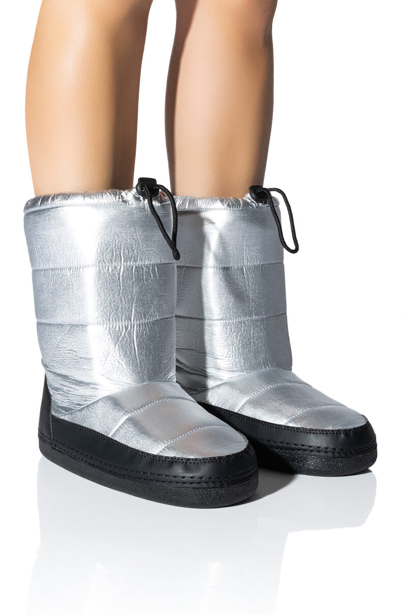 Front View Azalea Wang Becky Metallic Lined Snow Bootie In Silver