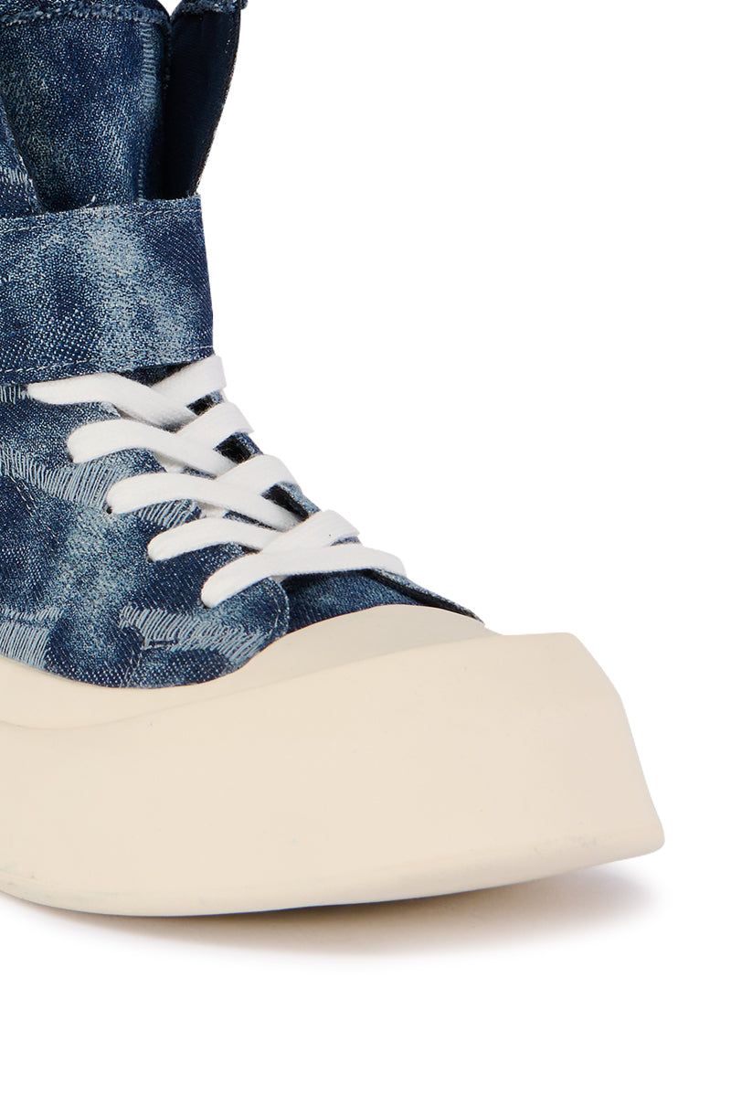 Full View Azalea Wang Brinleigh Burgundy Sneaker