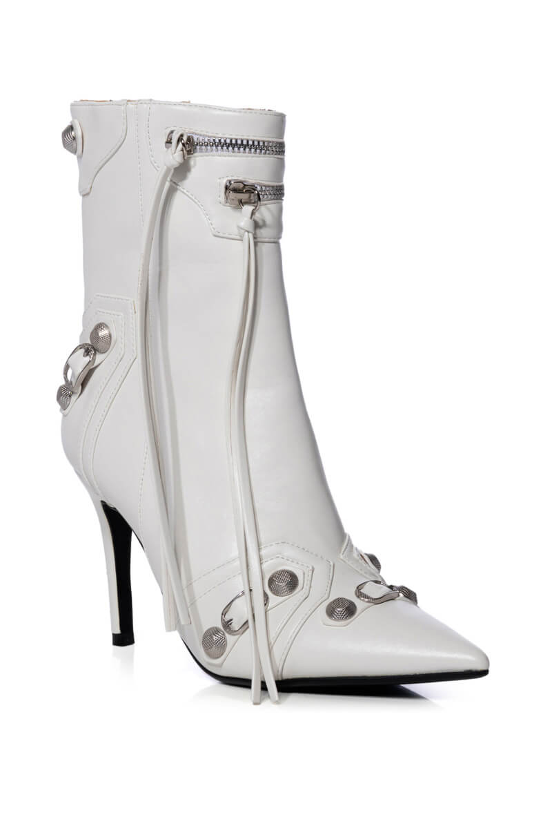Back View Azalea Wang Brooklyn Pu Bootie In White