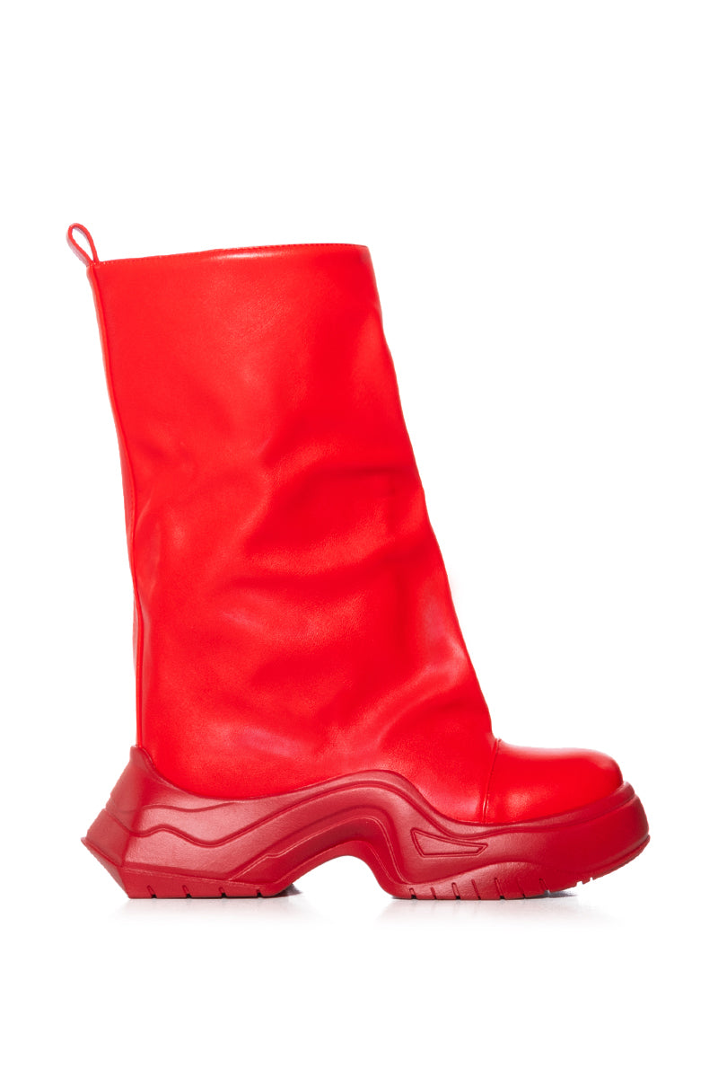 AZALEA WANG CHADWICK FLATFORM BUCKET BOOT IN RED – AKIRA