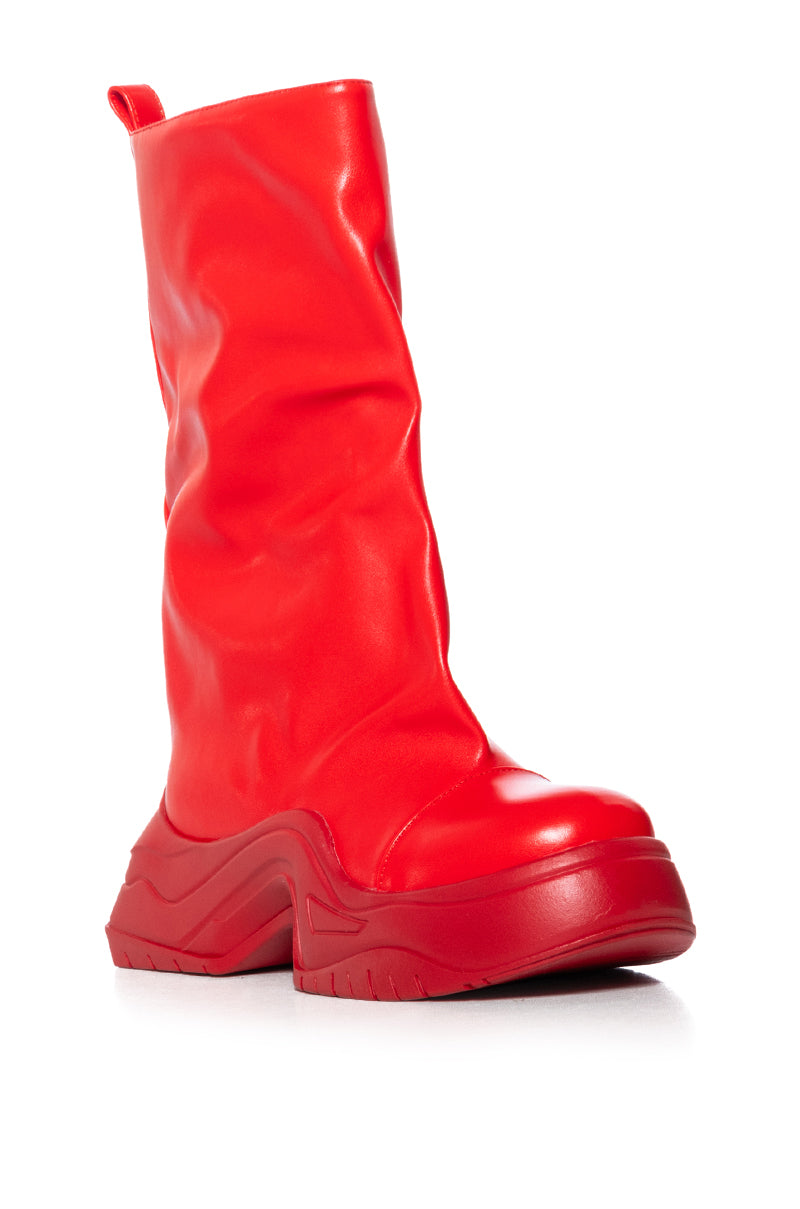 AZALEA WANG CHADWICK FLATFORM BUCKET BOOT IN RED – AKIRA