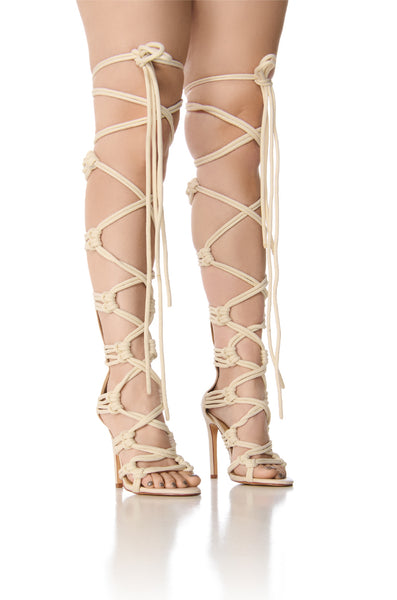 AZALEA WANG DARRAH NUDE ROPE STRAPPY SANDAL – AKIRA