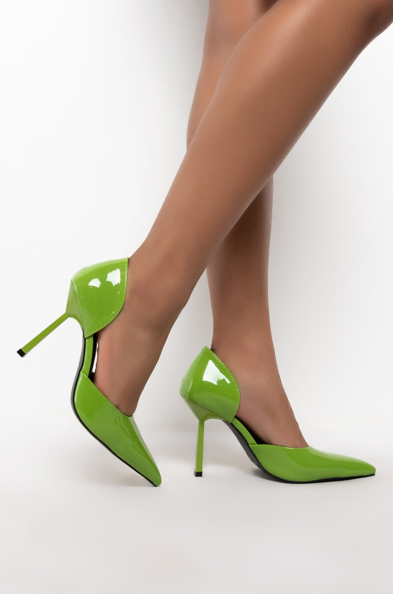 Side View Azalea Wang Dont Trip Stiletto Pump In Green 1