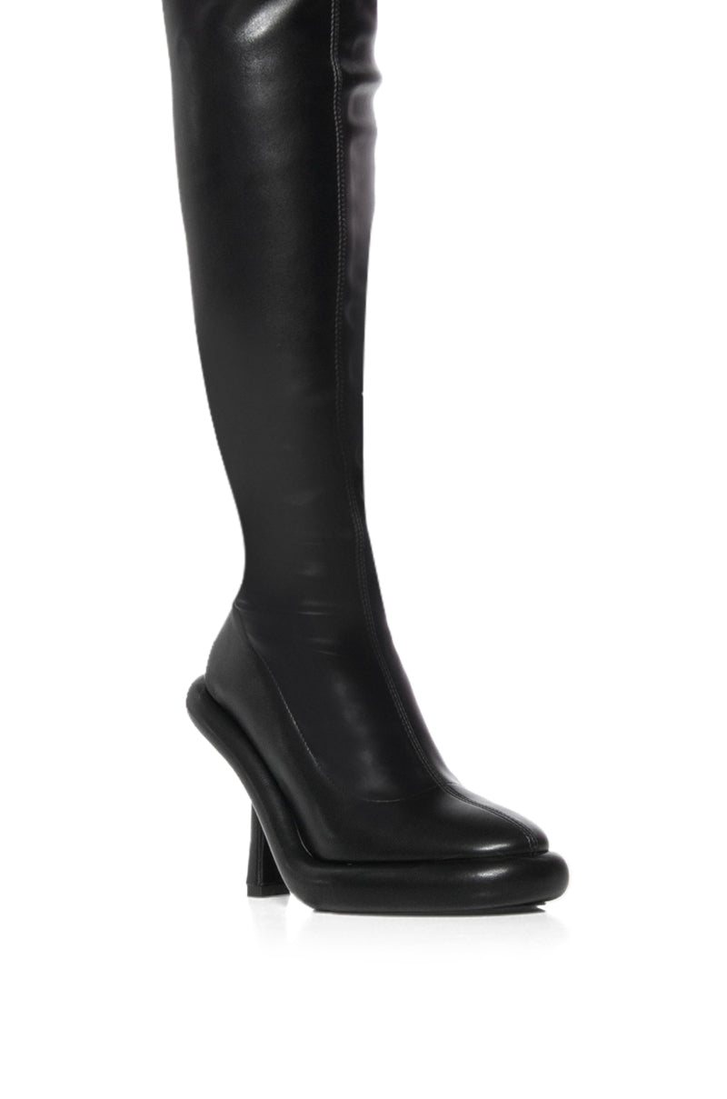Full View Azalea Wang Emerie Black Boot