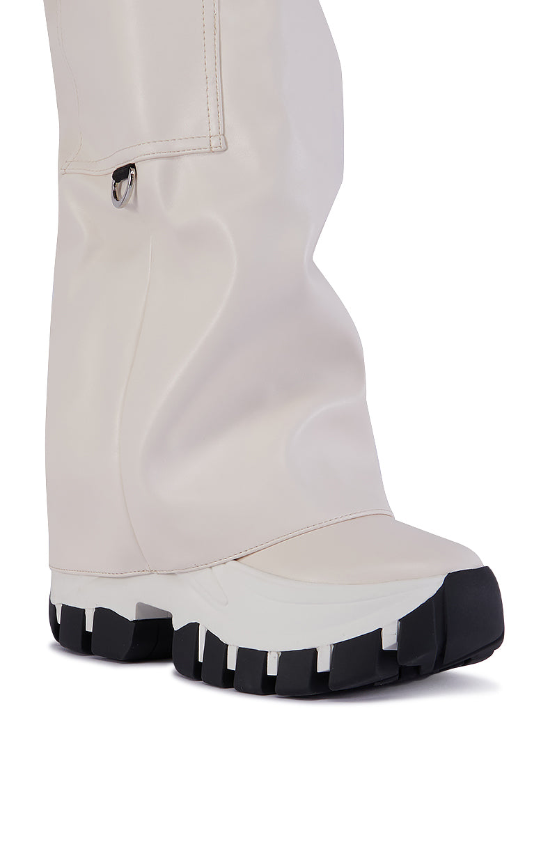 Full View Azalea Wang Ezrah White Boot