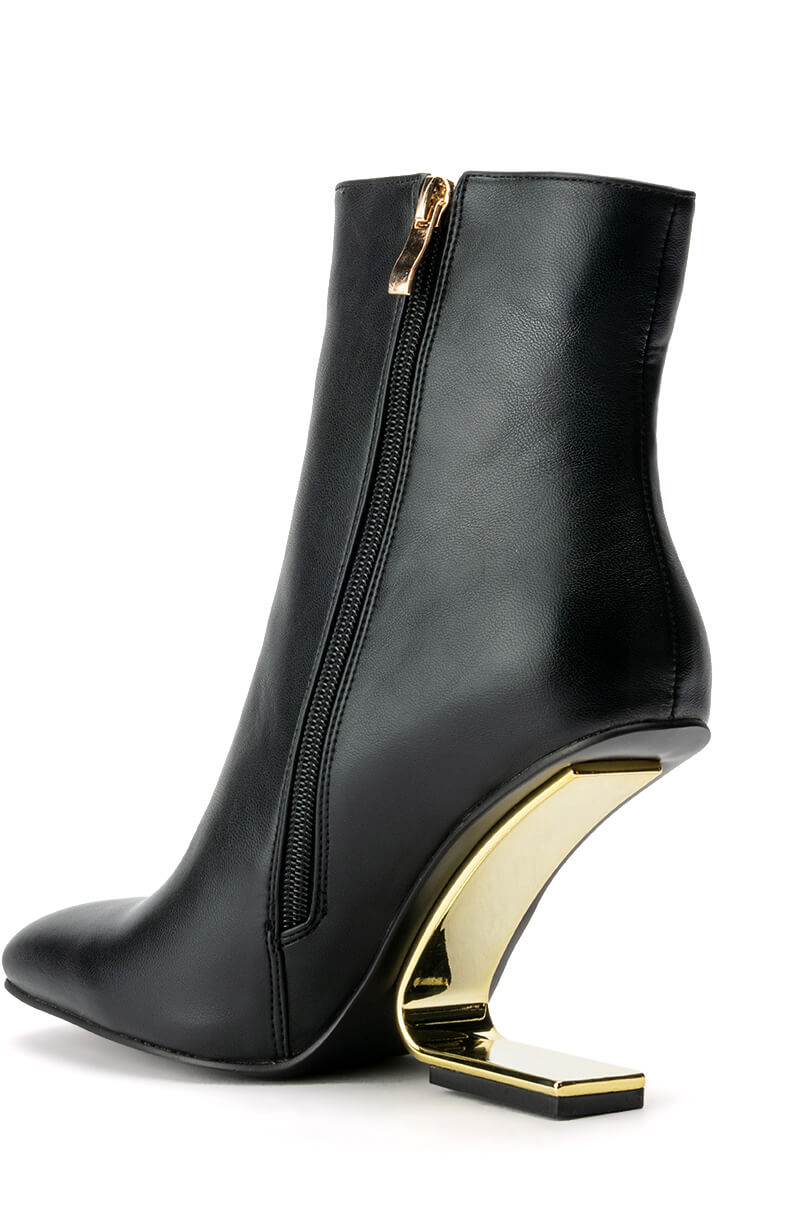 Full View Azalea Wang Fashionista Bootie In Black 7