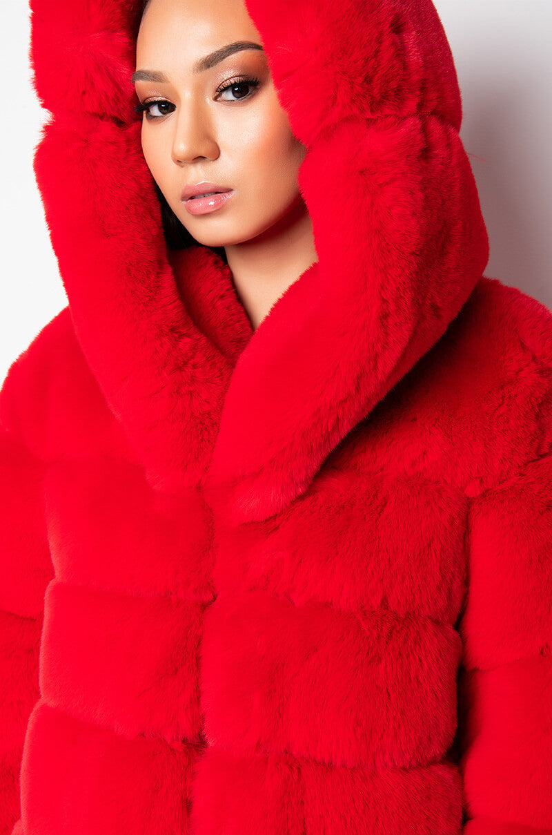 AZALEA WANG FAUX FUR PANEL HOODED TRENCH – AKIRA