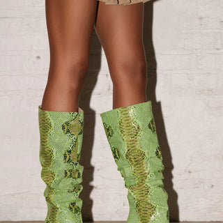 Front View Azalea Wang Fernie Green Snake Boot