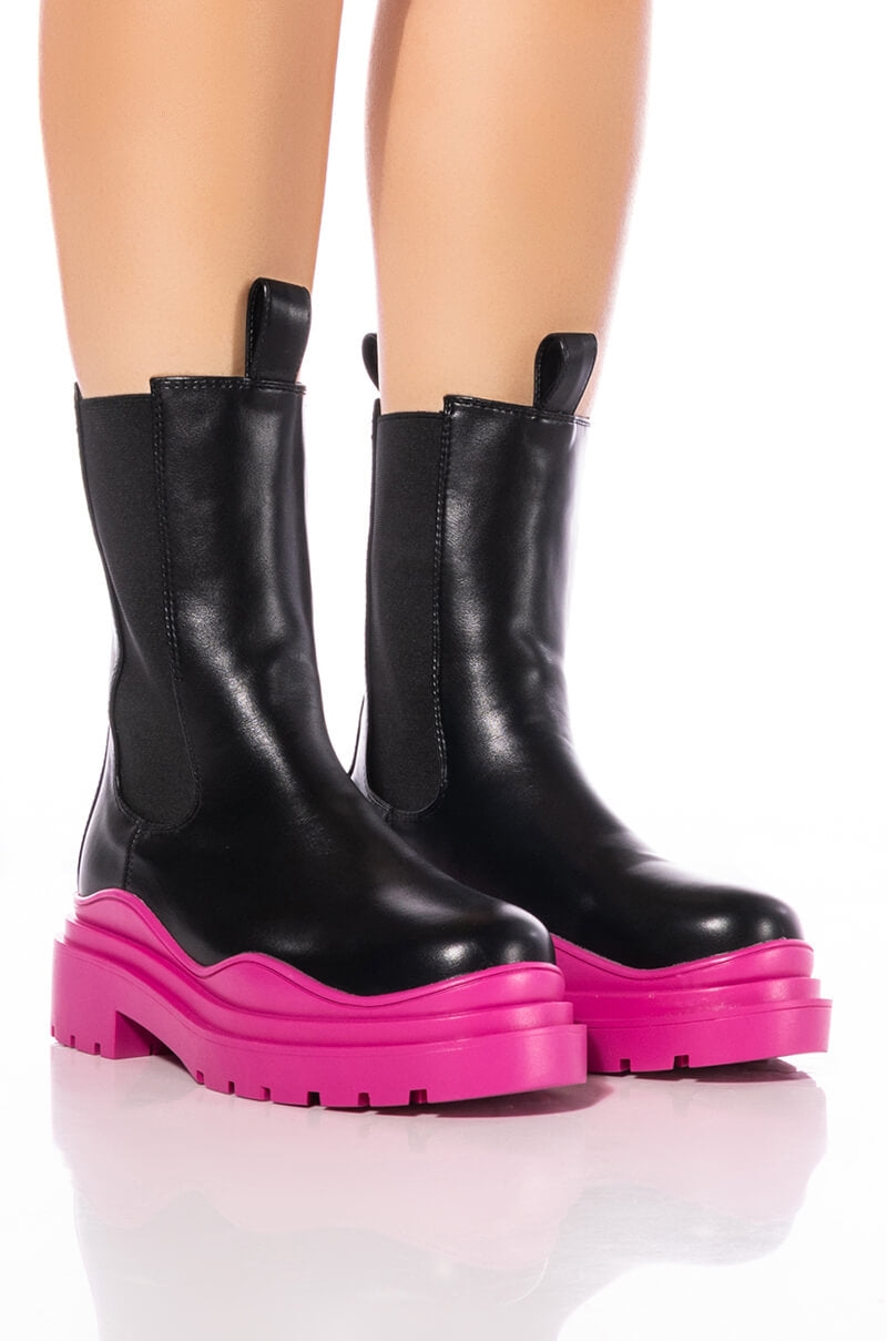 Front View Azalea Wang Ghosted Flatform Chelsea Boot In Fuchsia