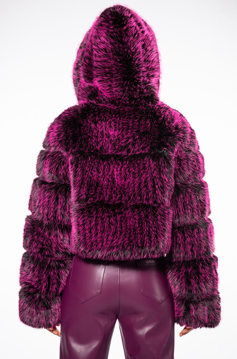 Extra View Azalea Wang Giulia 3d Faux Fur Crop Jacket