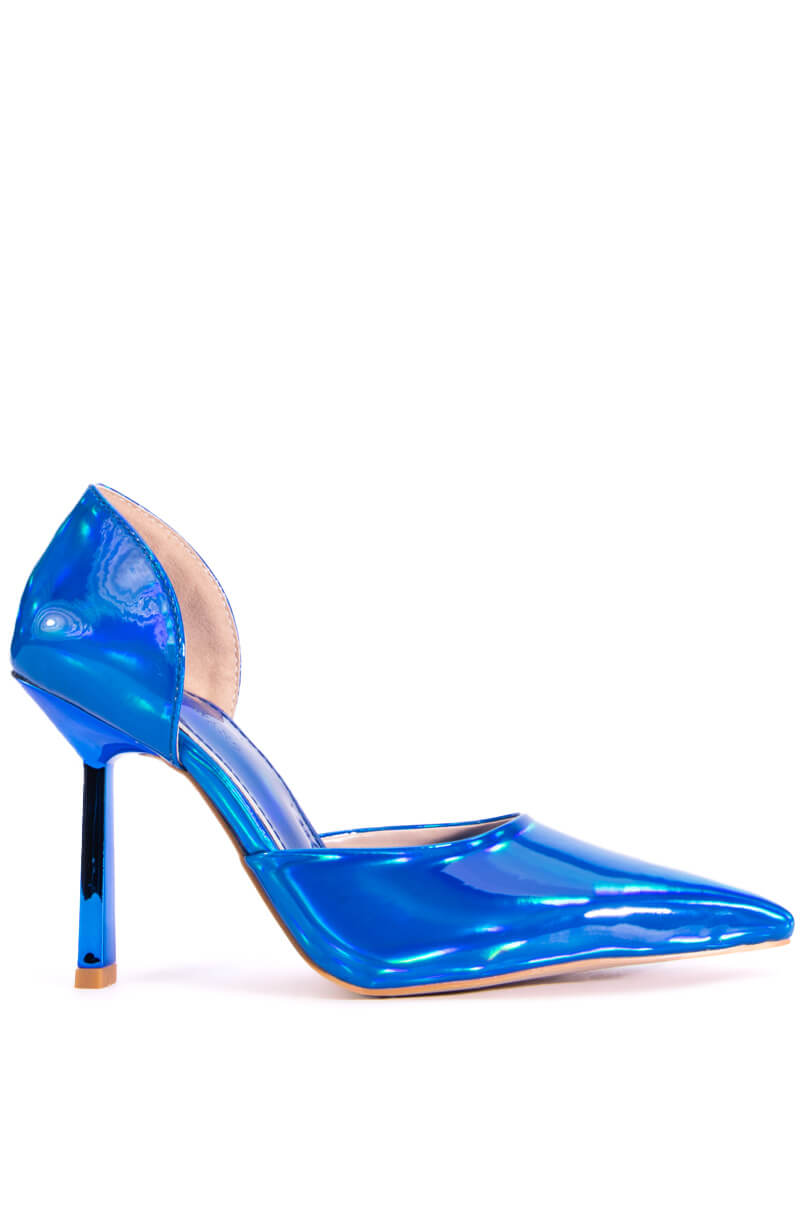 Side View Azalea Wang Juno Holographic Stiletto Pump In Blue