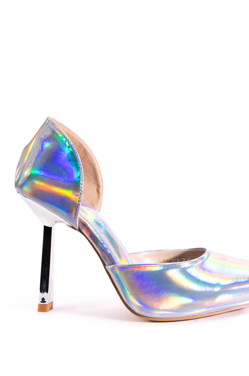 Full View Azalea Wang Juno Holographic Stiletto Pump In Silver
