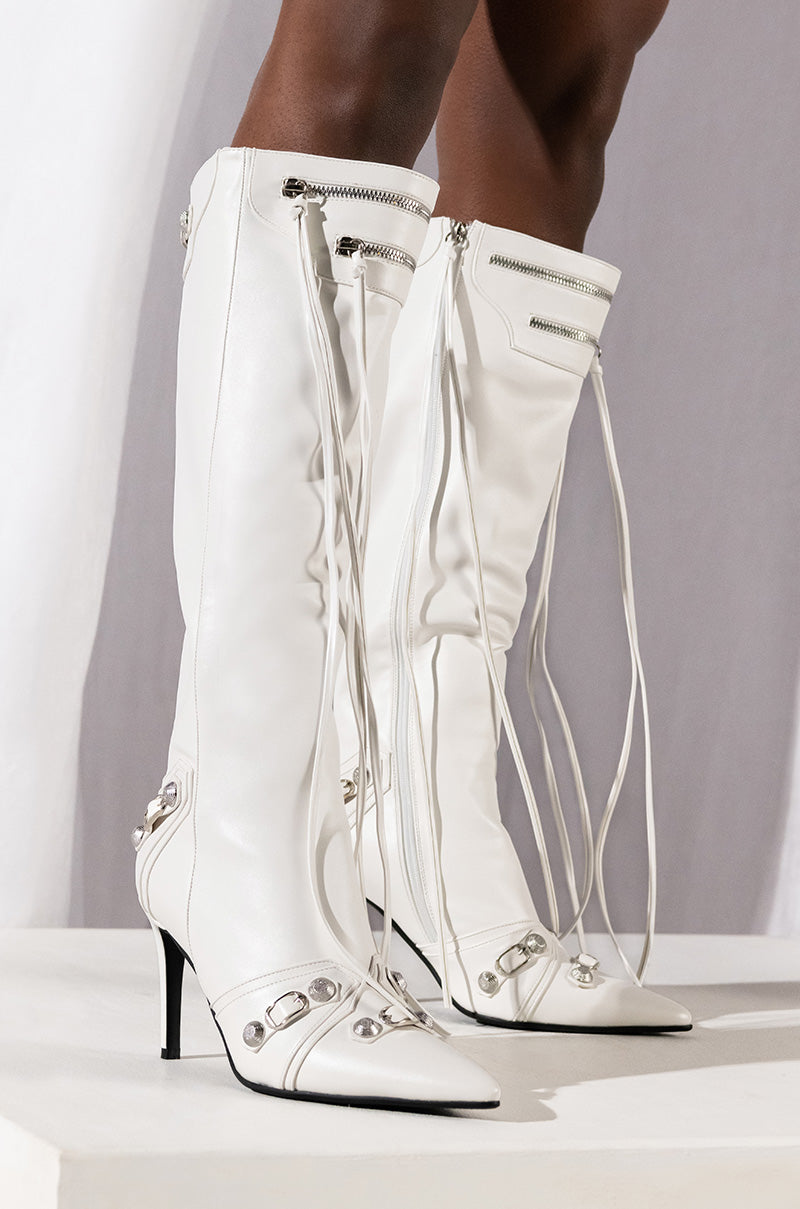 Extra View Azalea Wang Just For You Stiletto Boot In White
