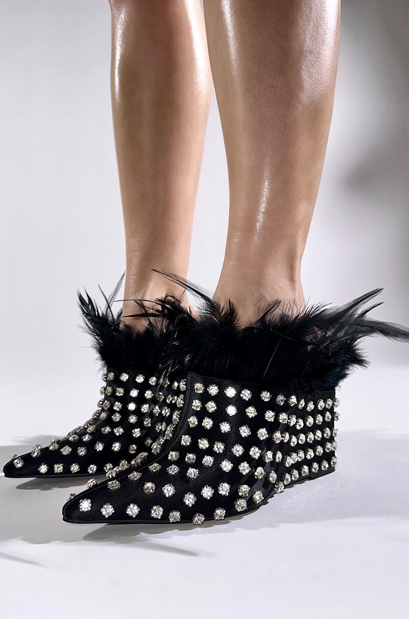 Extra View Azalea Wang Lavina Feather Embellished Wedge Mule In Black