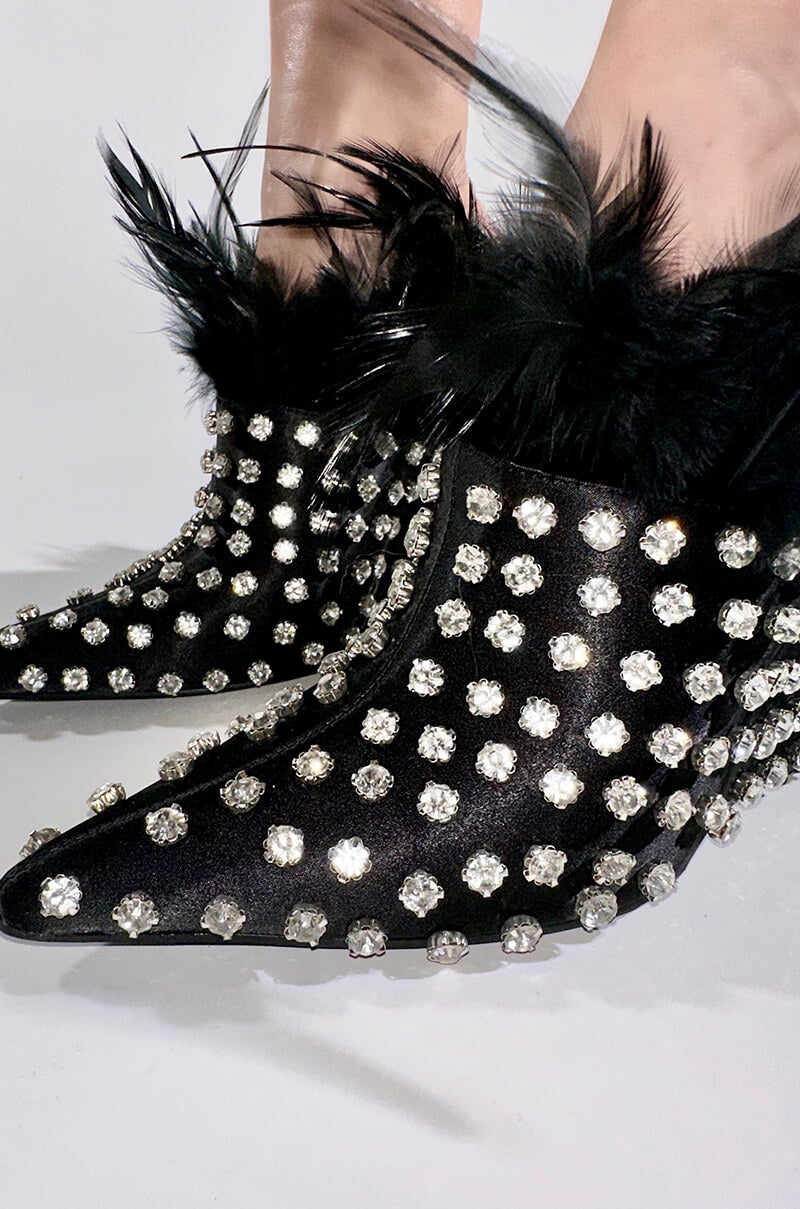 Extra View Azalea Wang Lavina Feather Embellished Wedge Mule In Black