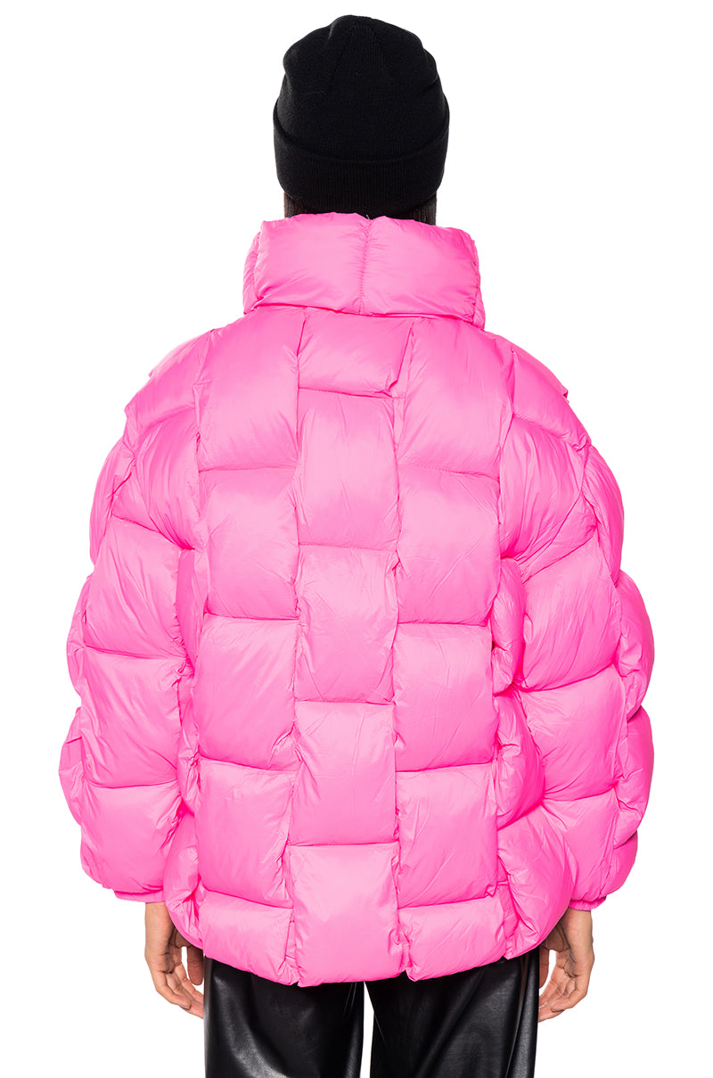 Extra View Azalea Wang Lykke Weaved Puffer