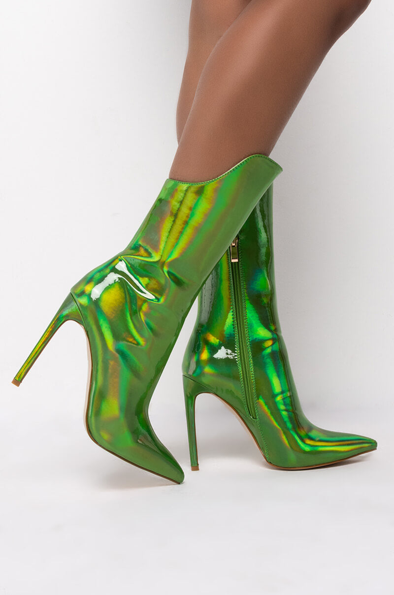 Side View Azalea Wang Make My Heart Skip A Beat Stiletto Bootie In Green 5