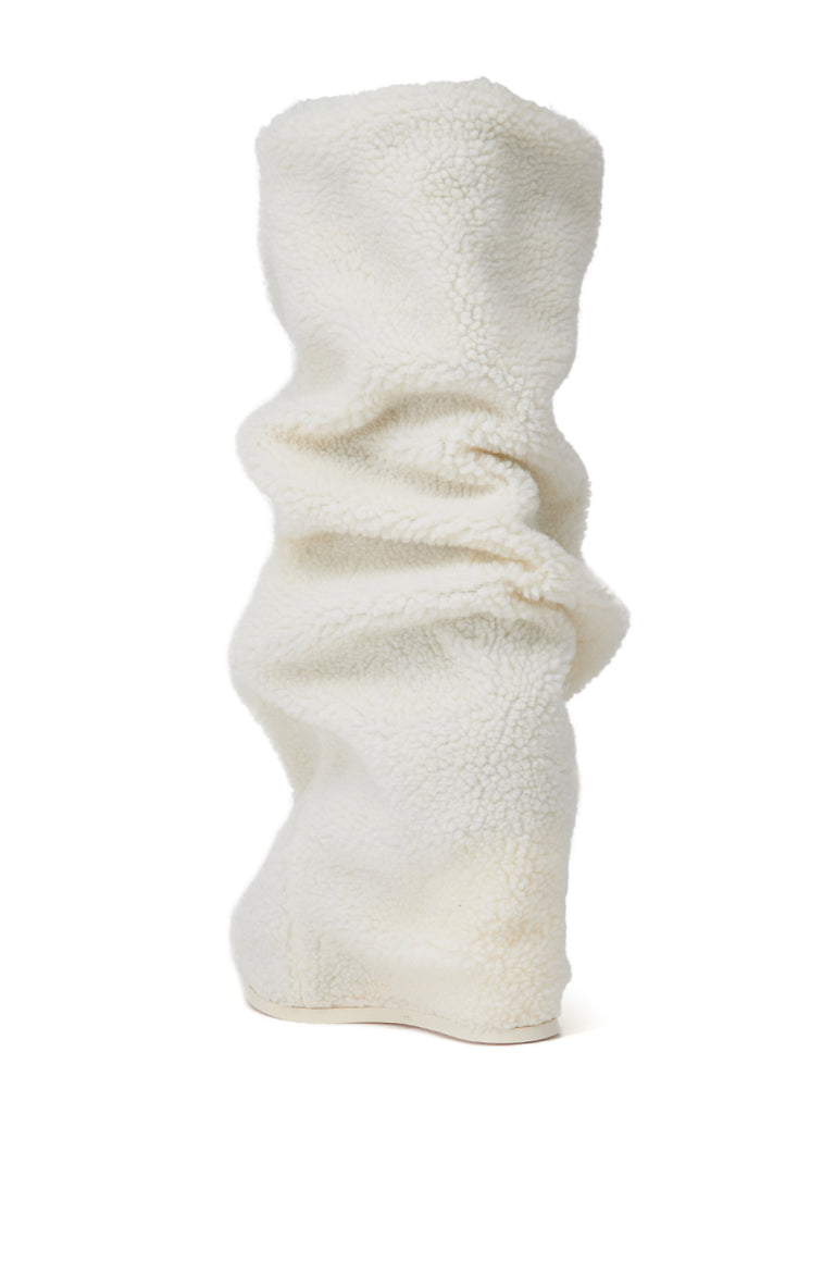 AZALEA WANG MARCELLE WHITE SHERPA WEDGE BOOT – AKIRA