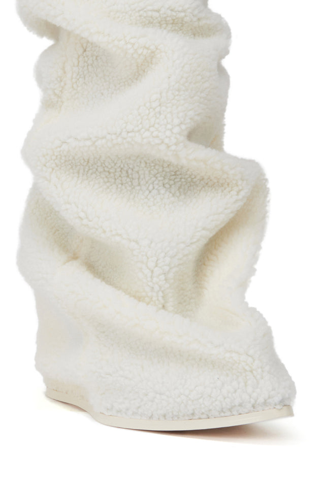 AZALEA WANG MARCELLE WHITE SHERPA WEDGE BOOT – AKIRA