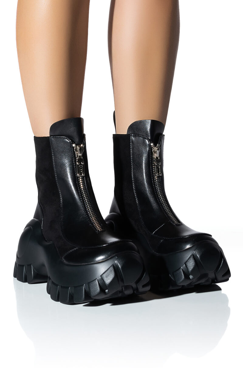 Front View Azalea Wang North Zip Chunky Boot In Black