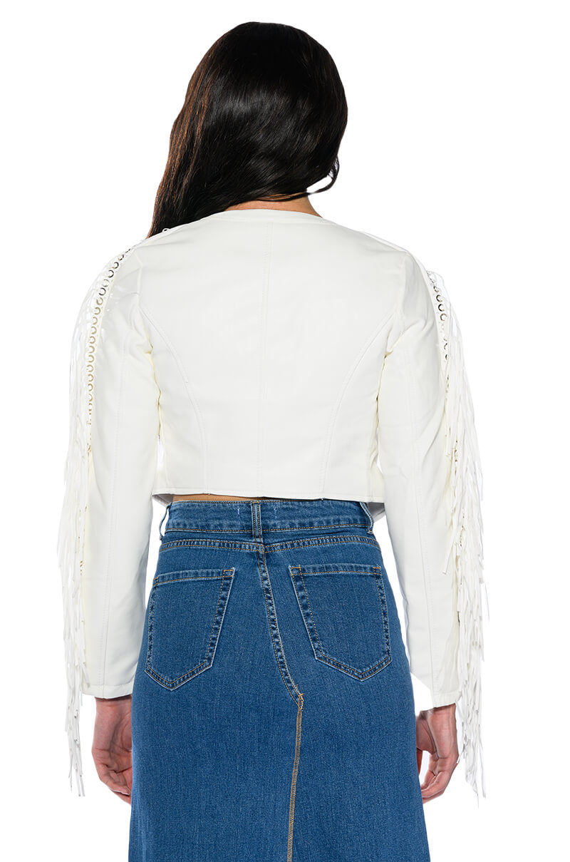 Extra View Azalea Wang Olivier Fringe Jacket In White