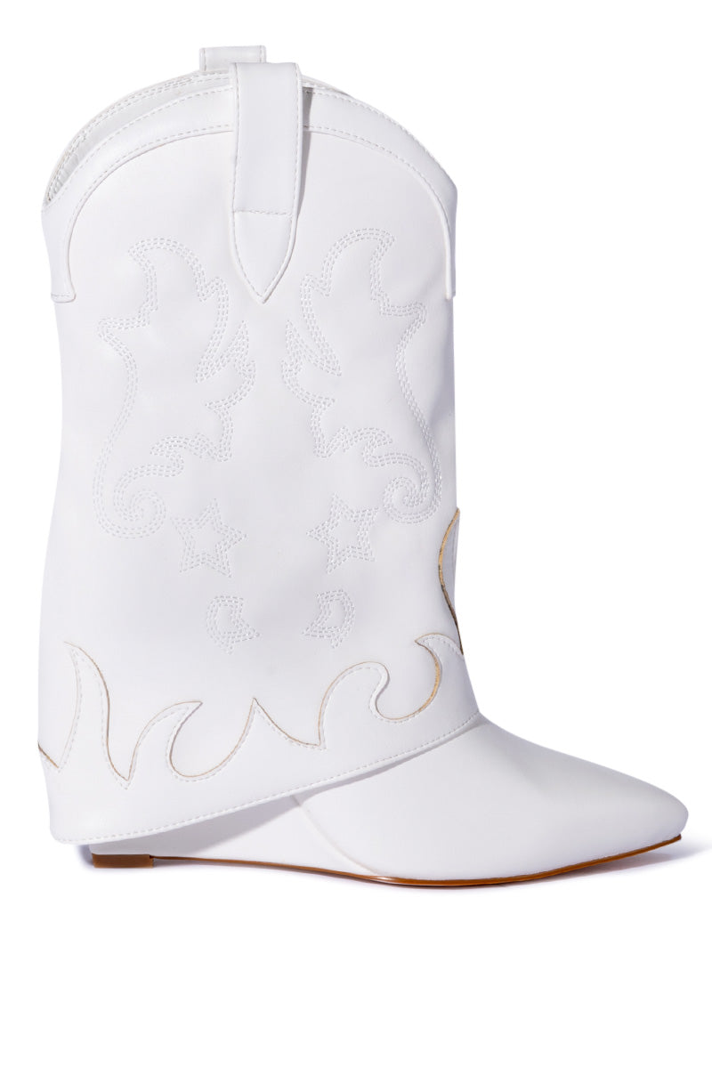 Side View Azalea Wang Party In The Usa Fold Over Western Boot In White