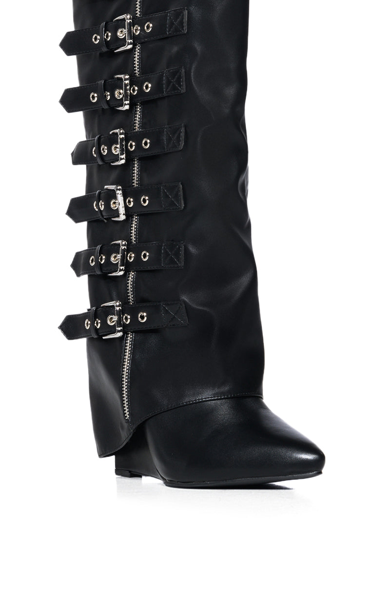 Full View Azalea Wang Reno Buckle Detail Wedge Boot In Black