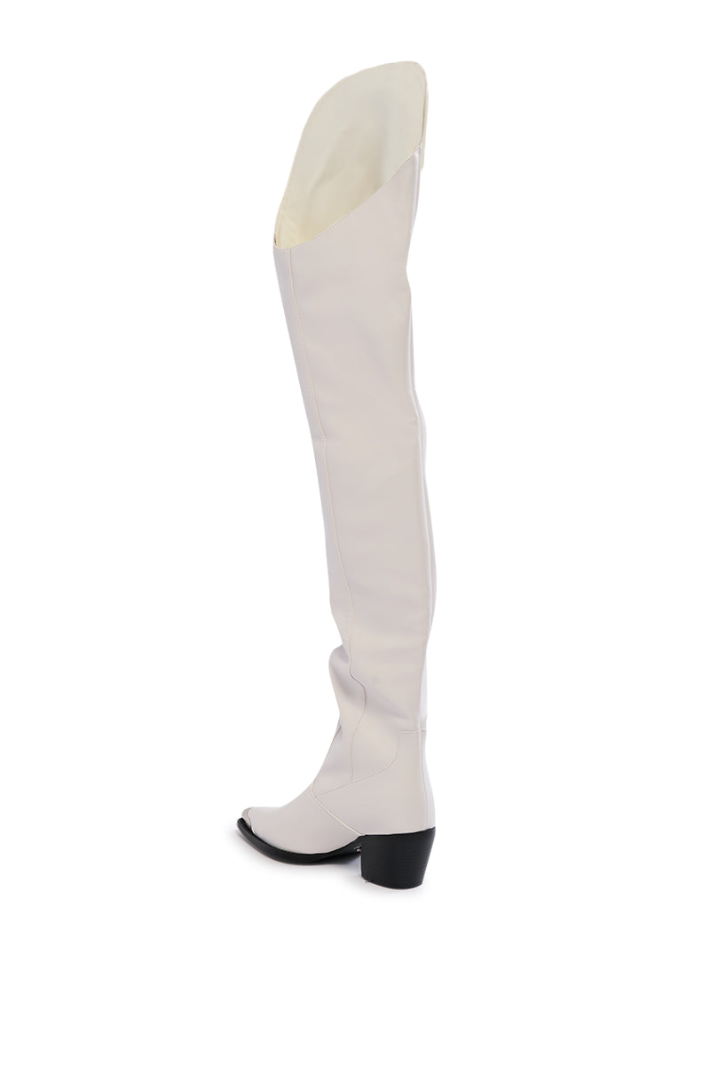 Detail View Azalea Wang Ria Over The Thigh Western Boot In White