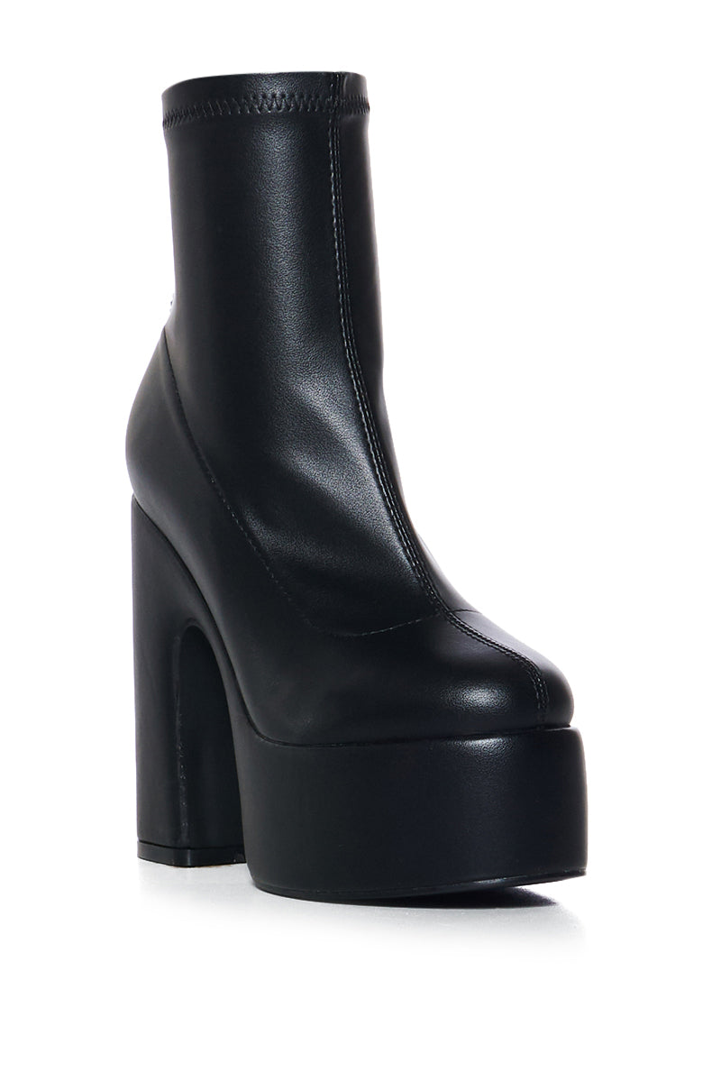 Back View Azalea Wang Rockwell Black Chunky Bootie 2