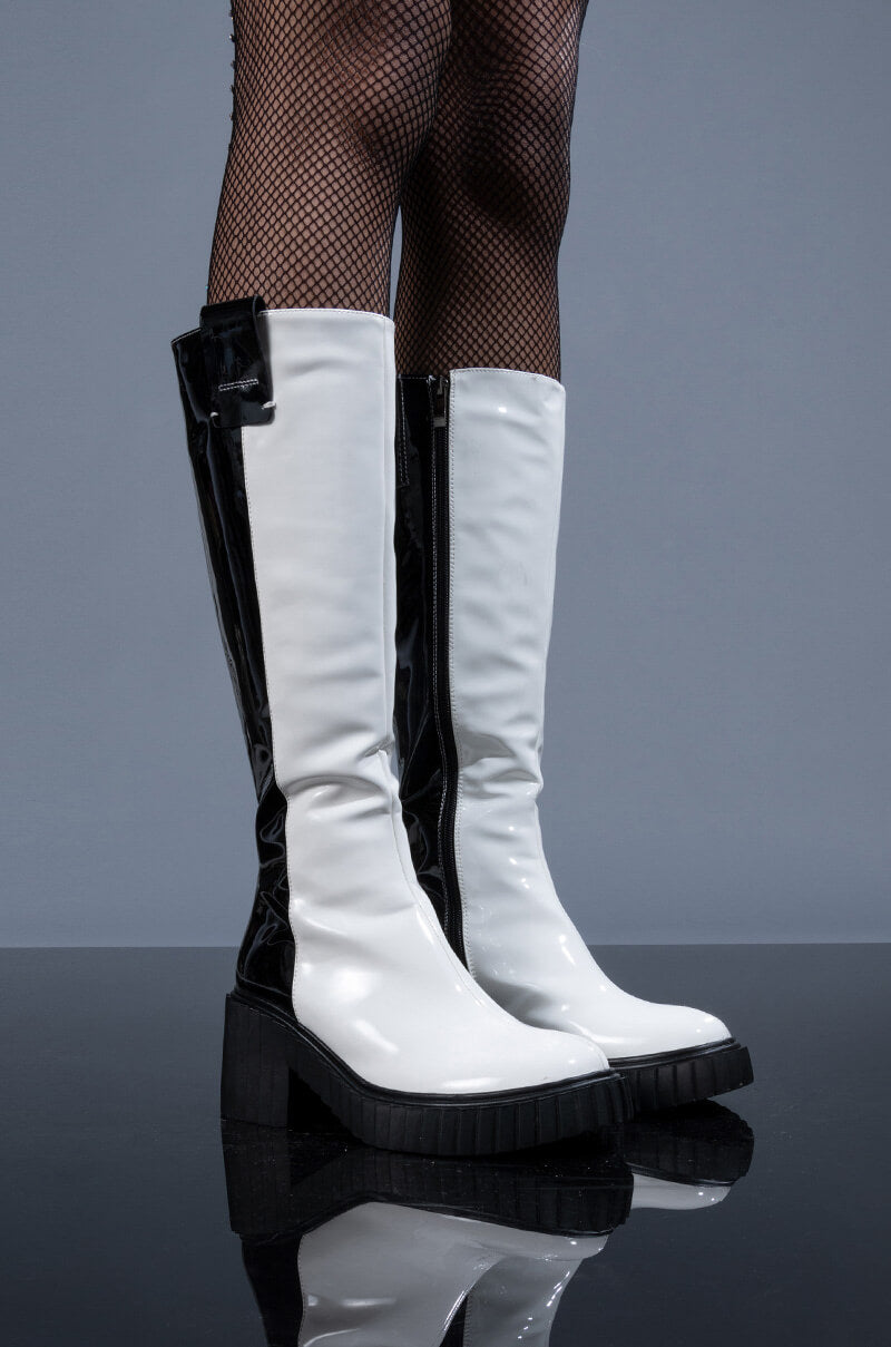 Front View Azalea Wang Seeing Double Flatform Boot In Black White